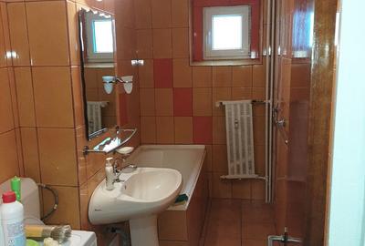 Garsonieră decomandată, mobilată în Rahova