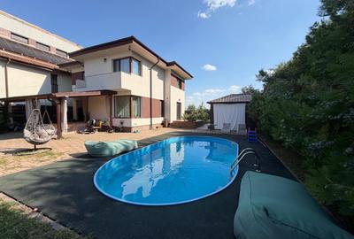 Casă cu 4 camere cu Piscina în Otopeni