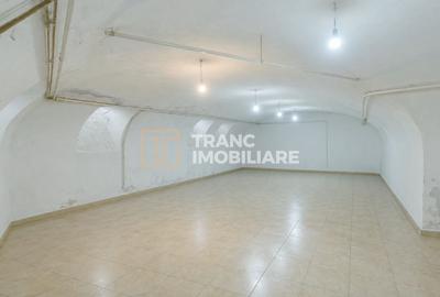 Apartament cu 8 camere semidecomandat în Central - 19