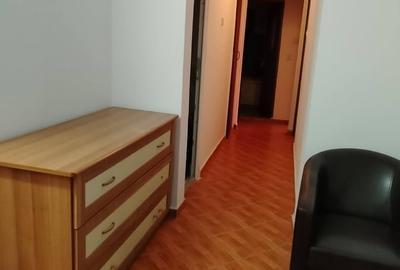 Apartament decomandat în Drumul Taberei