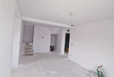 Duplex cu 5 camere cu Teren 299 Mp în Moșnița Nouă - 2