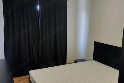 Apartament cu 3 camere semidecomandat în Central - 1