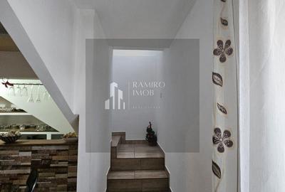 Casă cu 5 camere cu Teren 800 Mp în Frătești - 10