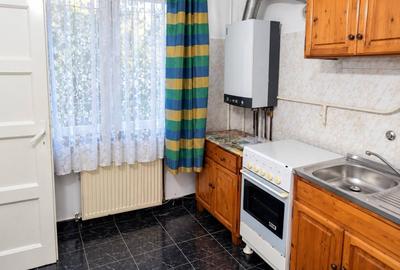 Garsonieră decomandată în Central