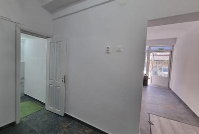Spațiu comercial, de 70 mp, în Șerbănești