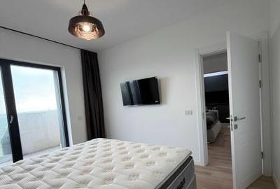 Apartament cu 2 camere semidecomandat în Km 5 - 4