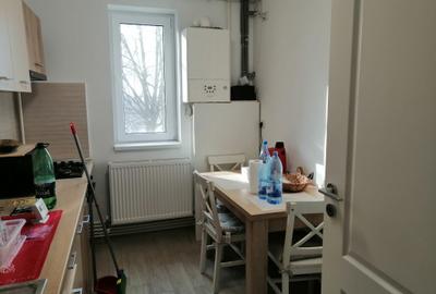 Apartament cu 2 camere semidecomandat în Tomis I - 9