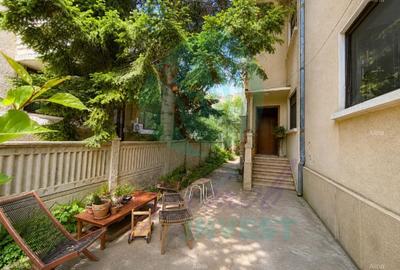 Apartament cu 4 camere circular, mobilat în Calea Călărașilor