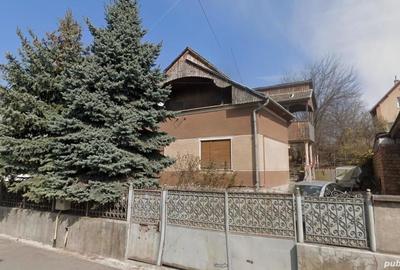 Casă cu 2 camere cu Teren 700 Mp în Turda