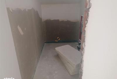 Casă cu 4 camere în Sânandrei