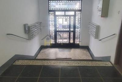 Apartament cu 3 camere circular în P-ța Sfânta Vineri - 8