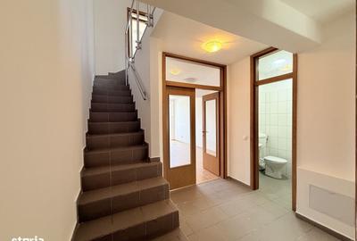 Apartament cu 4 camere în Lacul Morii
