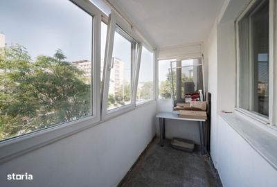 Apartament cu 3 camere decomandat în Ștefan cel Mare