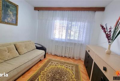 Apartament cu 2 camere decomandat în Astra