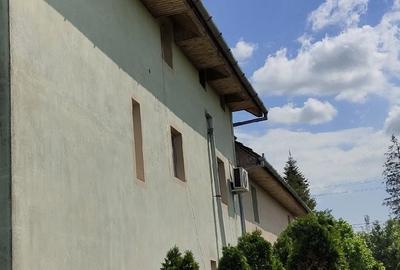 Casă cu 3 camere cu Teren 770 Mp în Central - 2