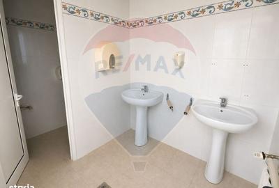 Spațiu comercial, de 372 mp, în Central