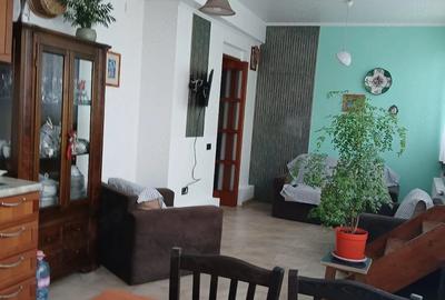 Casă cu 2 camere cu Teren 715 Mp în Bolotești