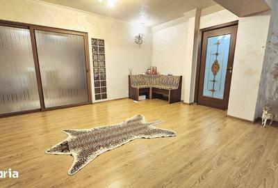 Apartament cu 4 camere în Central - 3