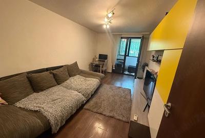 Apartament cu 3 camere decomandat în Titan - 1