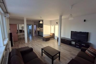 Apartament cu 3 camere semidecomandat în Dorobanți