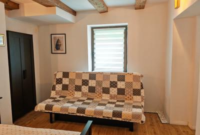 Apartament cu 4 camere decomandat, mobilat în Centrul Istoric - 2