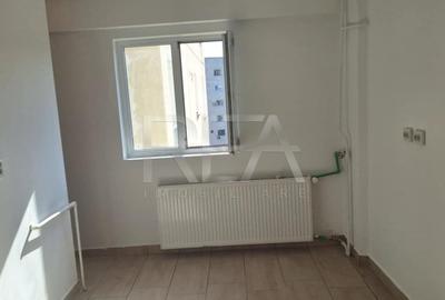 Apartament cu 3 camere decomandat în P-ța Muncii - 3