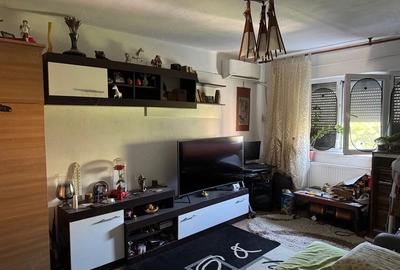 Apartament cu 2 camere decomandat în Exterior Vest