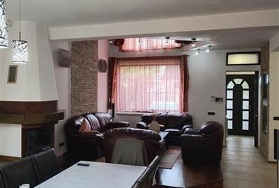 Casă individuală cu 5 camere cu Canalizare în Florilor - 2