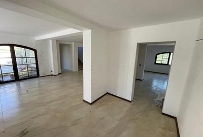 Casă individuală cu 9 camere cu Teren 280 Mp în Corbeanca - 4