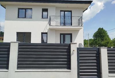 Casă cu 3 camere cu Teren 450 Mp în Burdujeni - 2