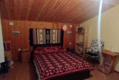 Casă cu 3 camere cu Teren 850 Mp în Central - 3