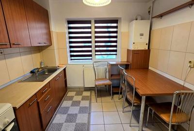 Apartament cu 3 camere decomandat, mobilat în Micro 16 - 10