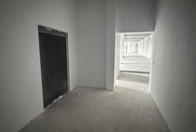 Spațiu comercial, de 310 mp, în Sohatu - 2