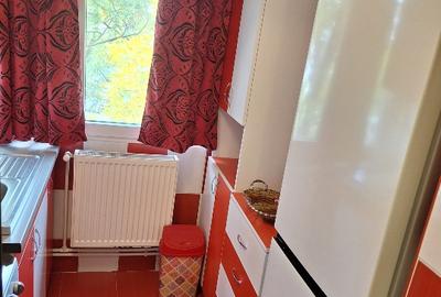 Apartament cu 2 camere decomandat în 1 Mai