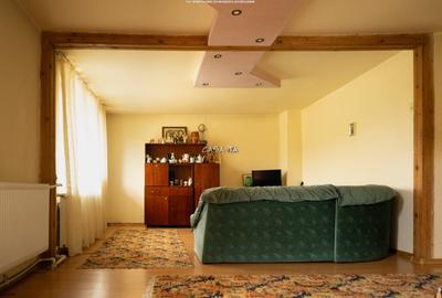 Casă individuală cu 7 camere cu Teren 2310 Mp în Licurici - 12