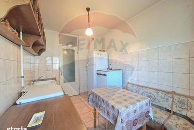 Apartament cu 3 camere decomandat în Micălaca