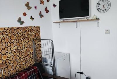 Garsonieră decomandată în UMT