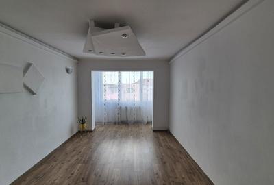 Apartament cu 2 camere decomandat în Central - 3