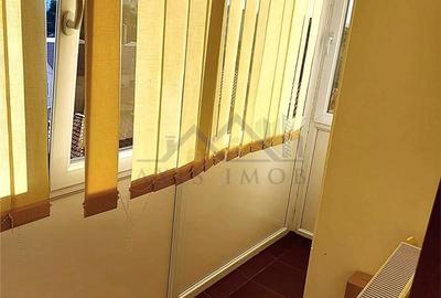 Apartament cu 2 camere semidecomandat în Broșteni