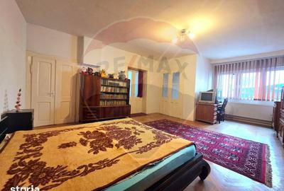 Casă cu 2 camere decomandat cu Teren 102 Mp în Ultracentral - 12