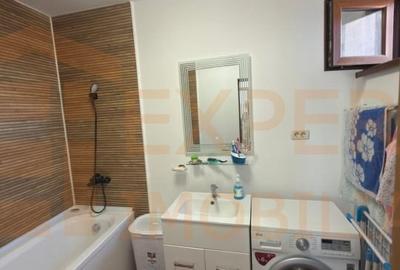 Casă individuală cu 3 camere cu Canalizare în CET - 14