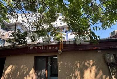Casă cu 3 camere cu Teren 230 Mp în Grivița
