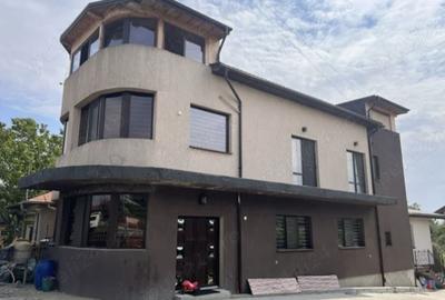 Casă cu 4 camere decomandat în Vidra - 2