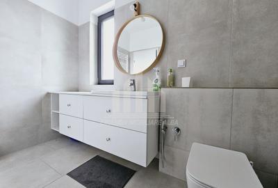 Apartament cu 3 camere decomandat, mobilat în Lipoveni - 9