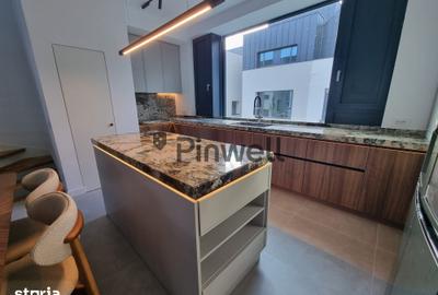 Casă cu 4 camere cu Teren 250 Mp în Central