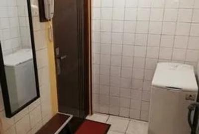 Garsonieră semidecomandată în Unirii