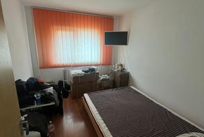 Apartament cu 3 camere decomandat în 1 Decembrie 1918