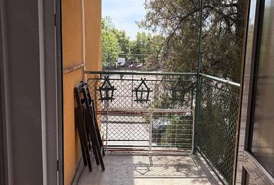 Casă cu Teren 200 Mp în Central - 1