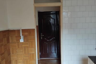 Apartament cu 2 camere decomandat în Tudor