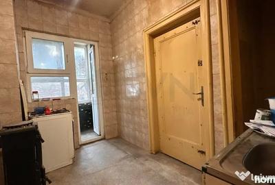 Apartament cu 4 camere semidecomandat în Alba Iulia